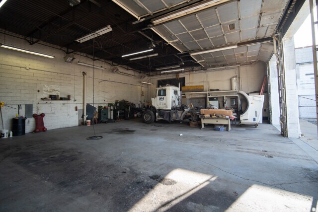 More Photos Of 232 Ferdinand St, Detroit Truck Terminal For Sale