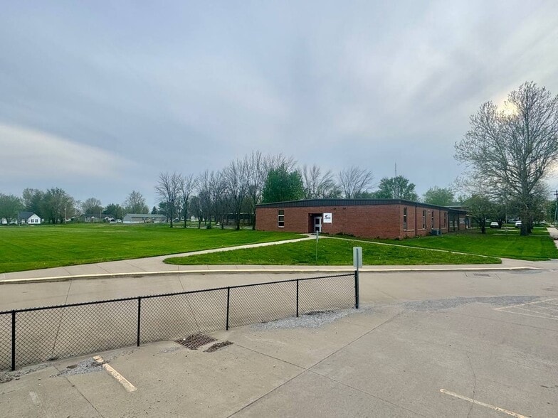 More Photos Of 111 W College Ave, Shelbina Schools For Sale