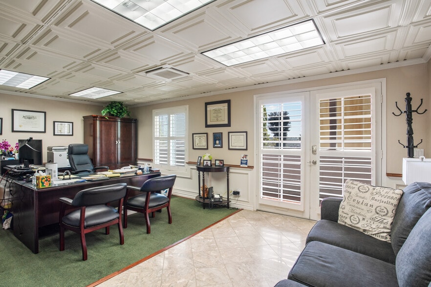 More Photos Of 2170 S El Camino Real, Oceanside Office For Lease