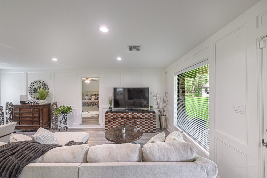 More Photos Of 25142 Roesner Ln, Katy Office Residential For Lease