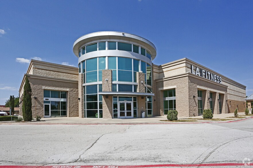 More Photos Of 1425 E Belt Line Rd, Richardson Unknown For Lease