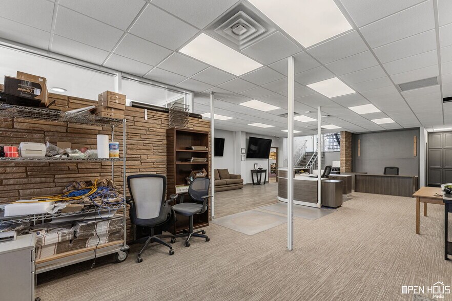 More Photos Of 915 9th St, Wichita Falls Office For Sale