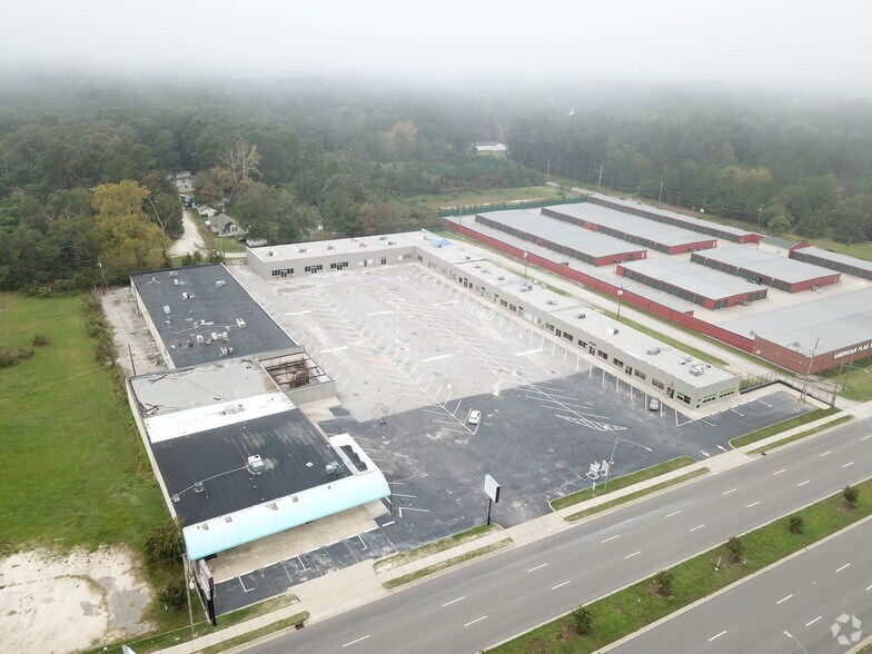 More Photos Of 5101-5197 Bragg Blvd, Fayetteville General Retail For Lease