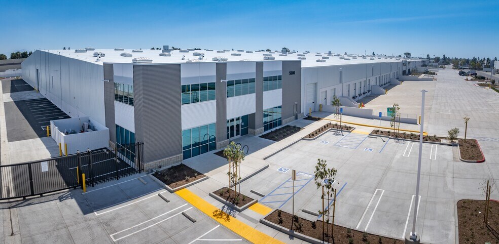 Primary Photo Of 5600 Argosy Cir, Huntington Beach Warehouse For Lease