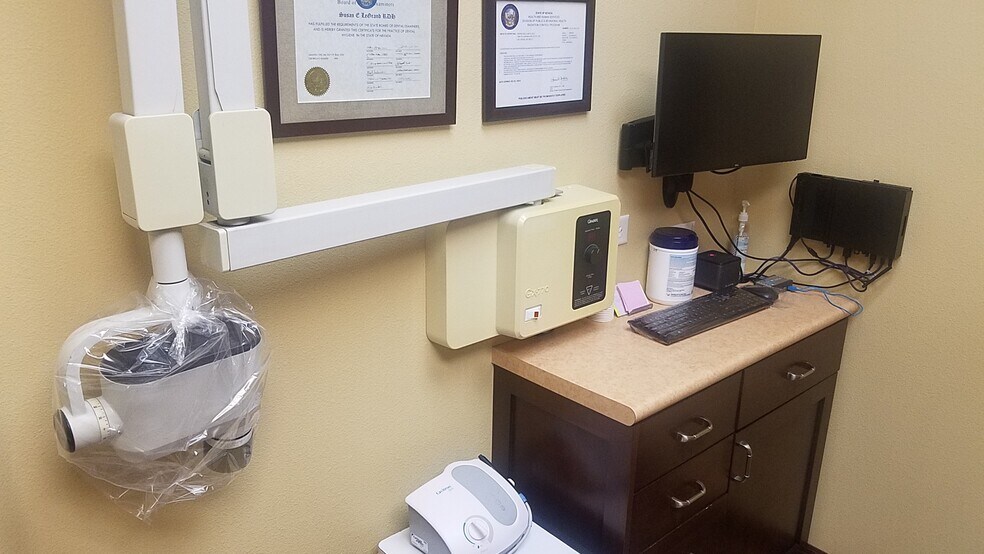 More Photos Of 7884 W Sahara Ave, Las Vegas Medical For Sale