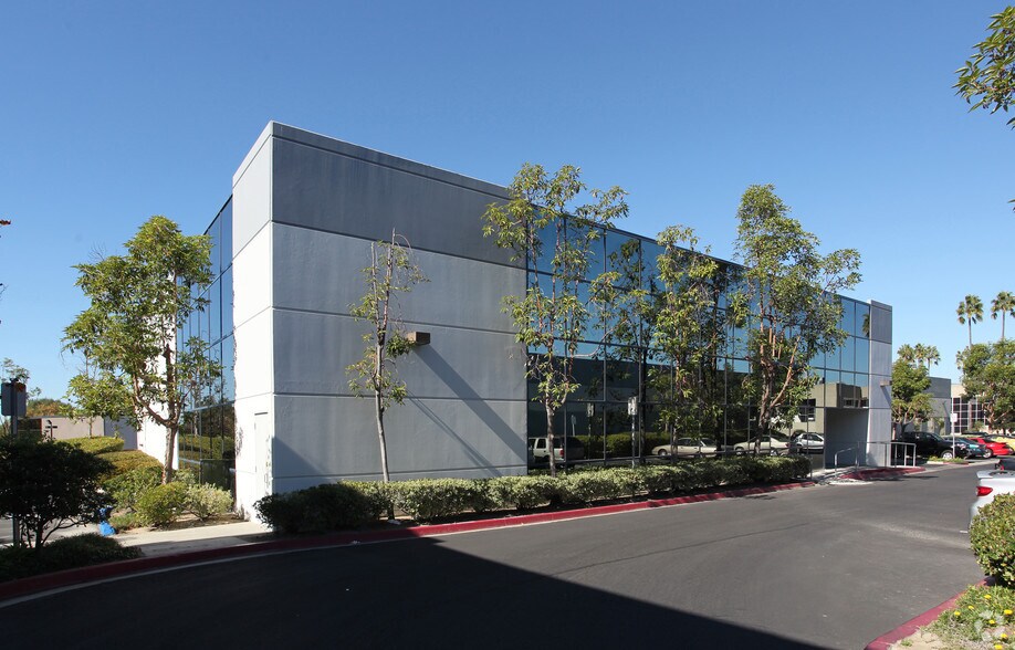 More Photos Of 9225 Brown Deer Rd, San Diego Warehouse For Sale