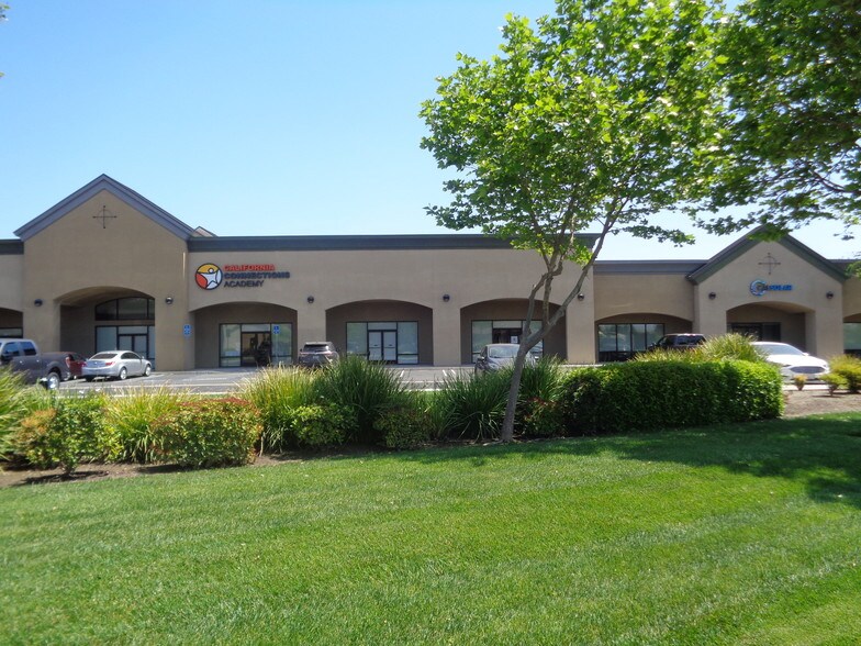 More Photos Of 650 N Wilma Ave, Ripon Office For Lease