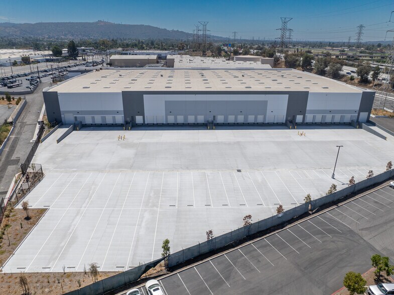 More Photos Of 357 N Covina Ln, City Of Industry Warehouse For Lease