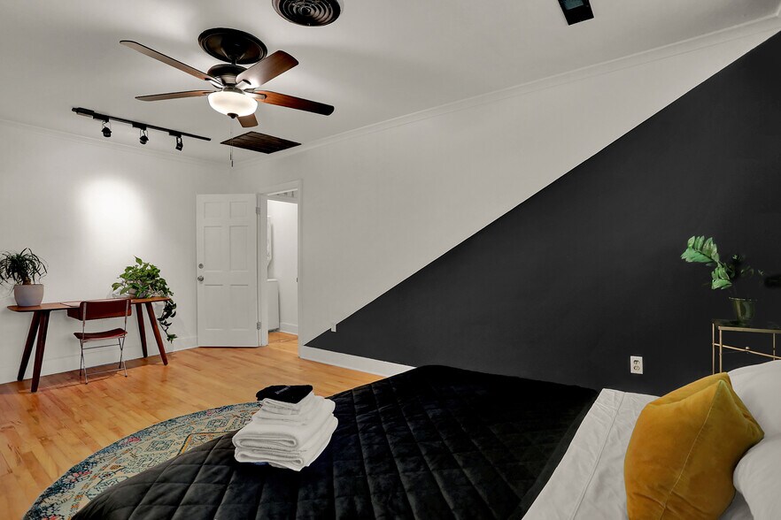 More Photos Of 2258 Young Ave, Memphis Loft Creative Space For Sale