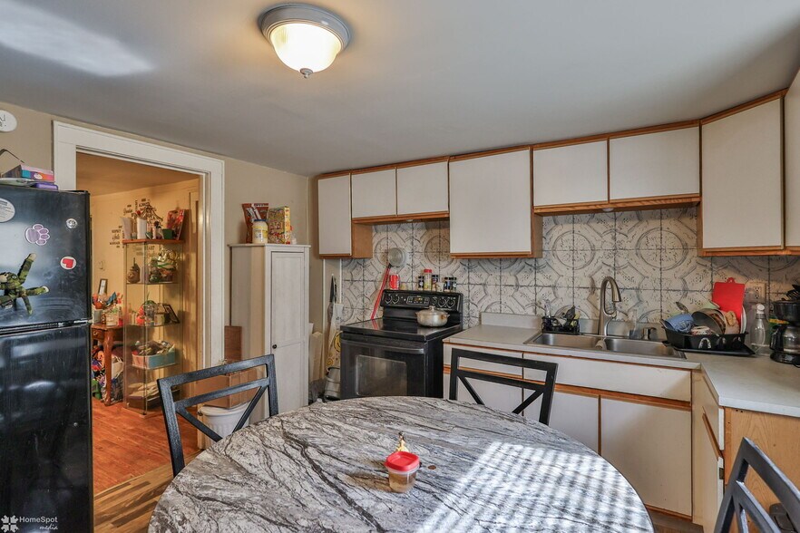 More Photos Of 304 E Kline Ave, Lansford Multifamily For Sale