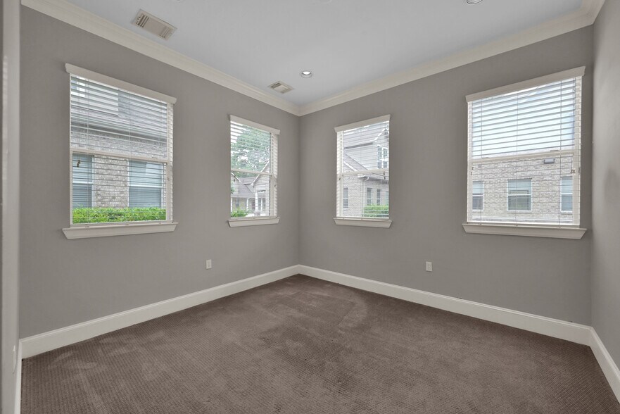 More Photos Of 25511 Budde Rd, The Woodlands Office For Lease