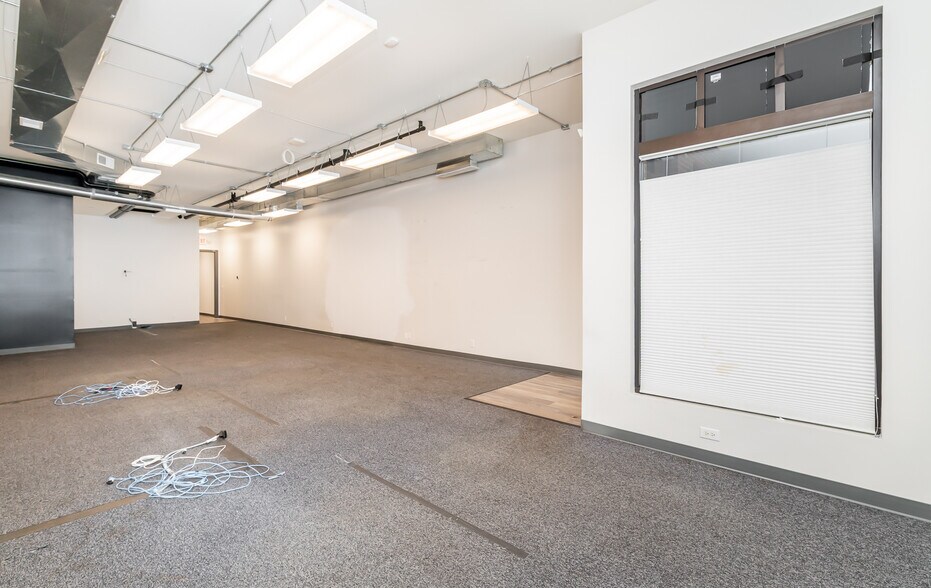 More Photos Of 10612-10614 Meeting St, Prospect Storefront Retail Office For Lease