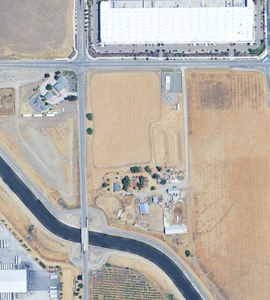 More Photos Of 16286 W Schulte Rd, Tracy Warehouse For Lease