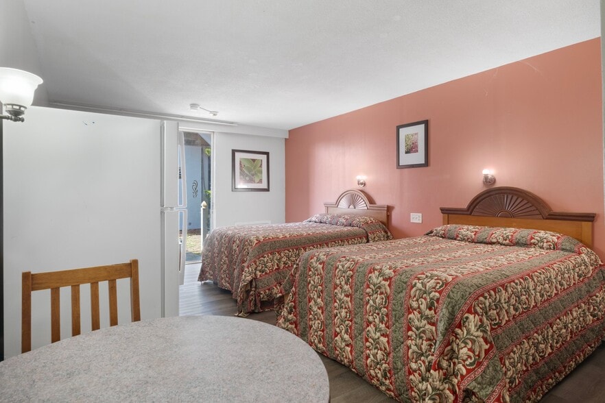 More Photos Of 5565 E Silver Springs Blvd, Silver Springs Hotel For Sale