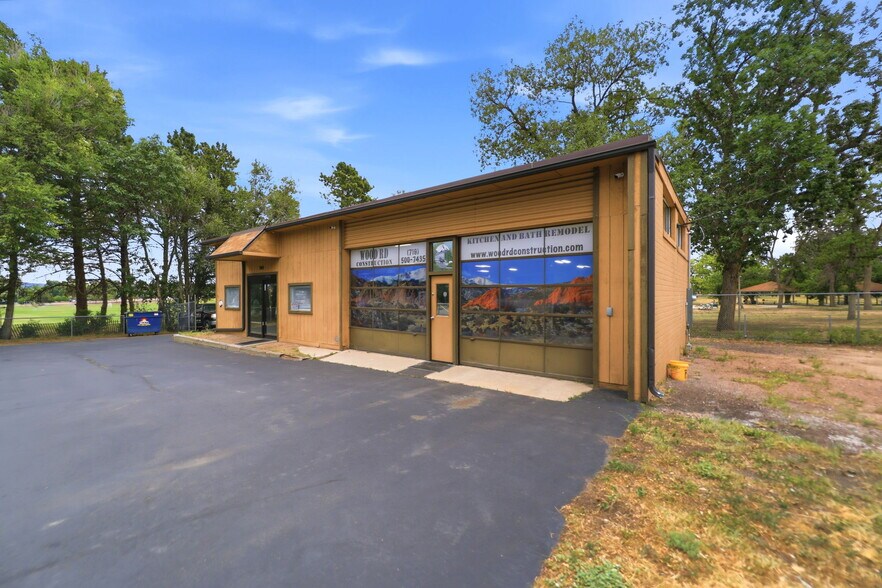 More Photos Of 305 S Hancock Ave, Colorado Springs Warehouse For Sale
