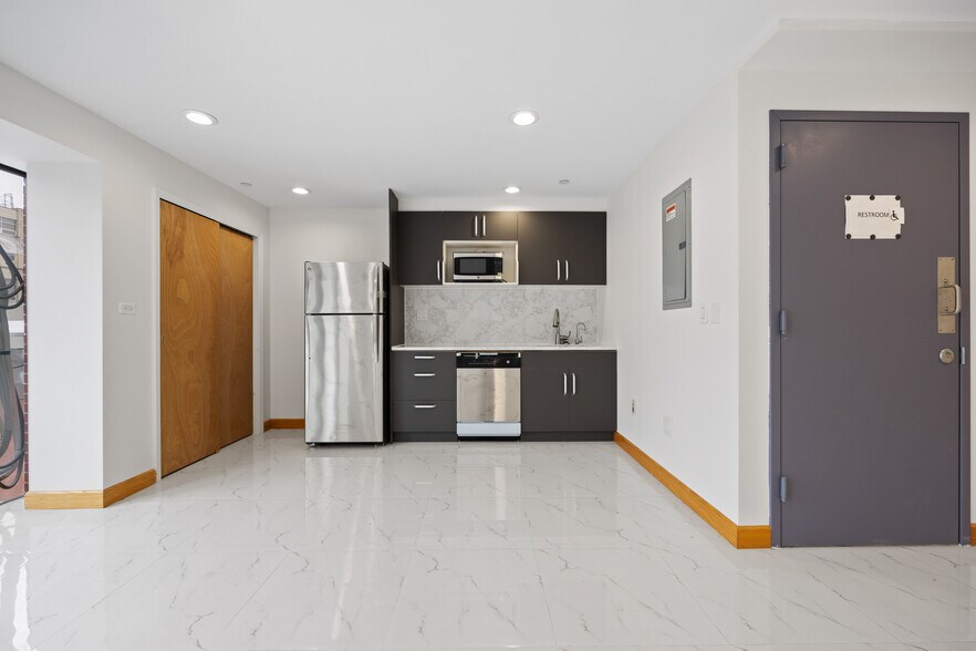 More Photos Of 78 Bowery, New York Medical For Sale