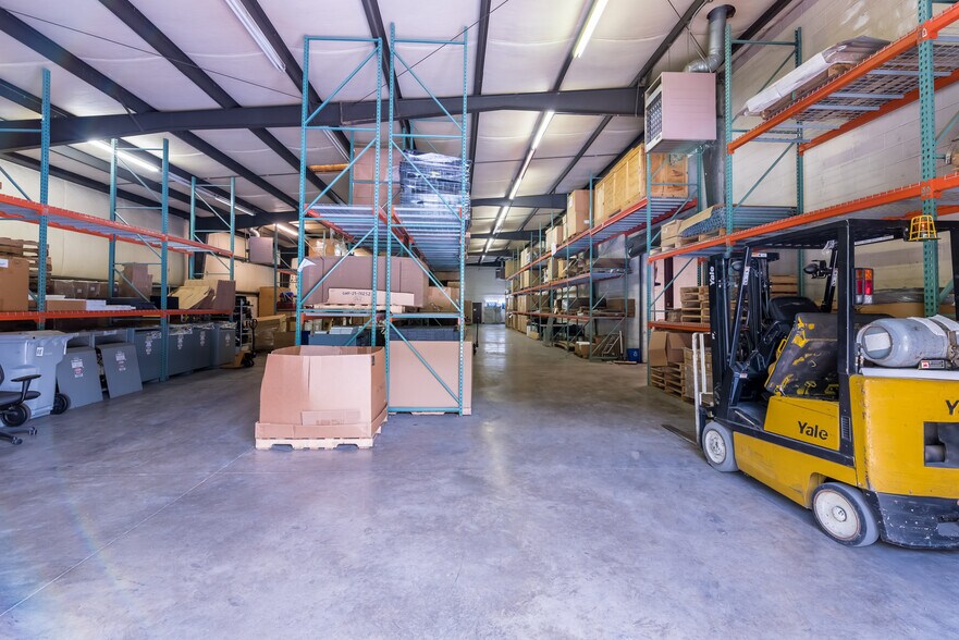 More Photos Of 2515 Allen Rd S, Charlotte Warehouse For Sale