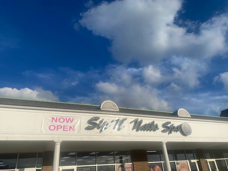 More Photos Of 22707-22807 Rockside Rd, Bedford Unknown For Lease
