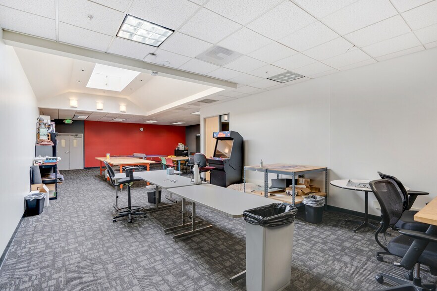 More Photos Of 980 University Ave, Los Gatos Flex For Sale