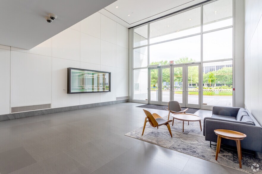 More Photos Of 1919-1921 Gallows Rd, Vienna Unknown For Sale