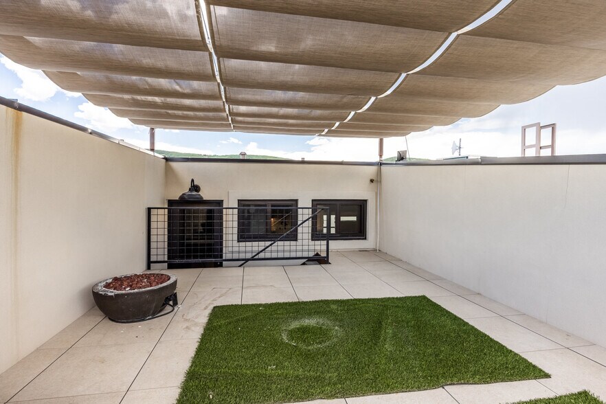 More Photos Of 4554 Forestdale Dr, Park City Light Manufacturing For Sale