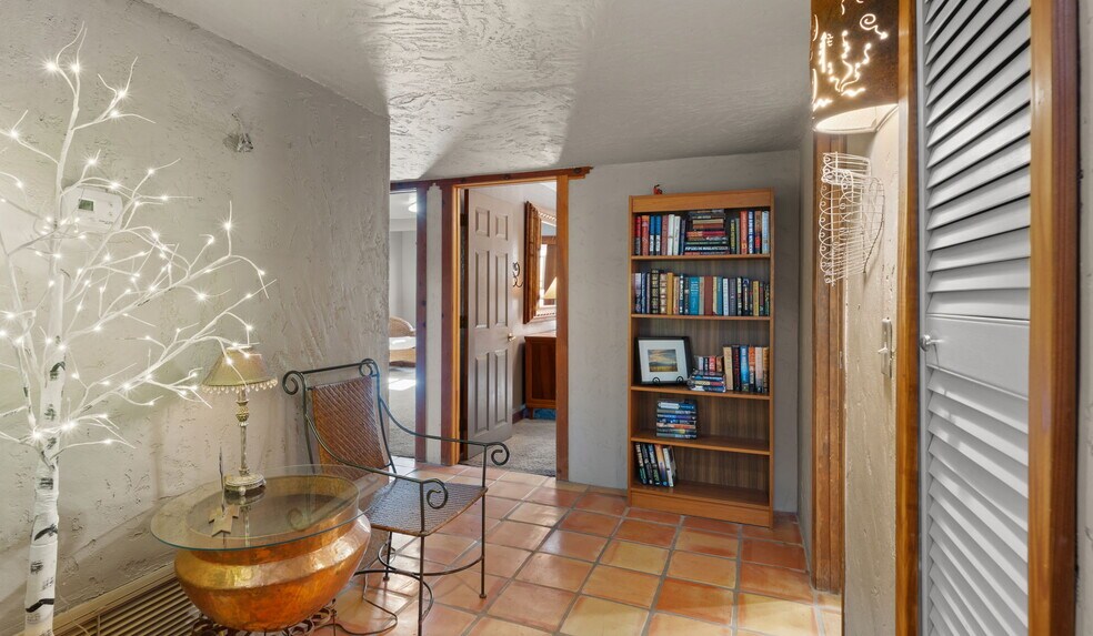 More Photos Of 1935 E Joy Ranch Rd, Phoenix Specialty For Sale