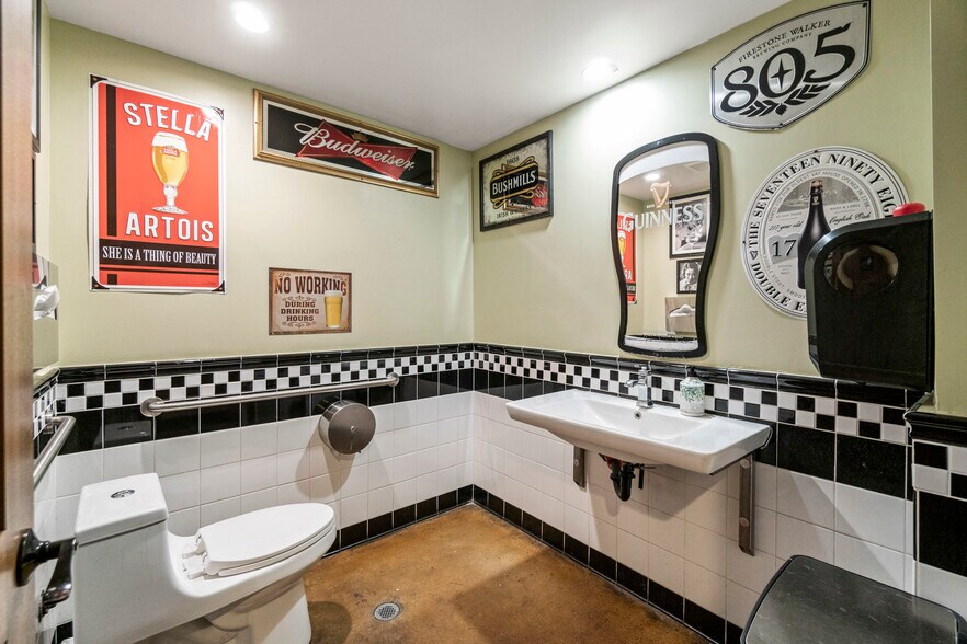 More Photos Of 2158-2160 Lomita Blvd, Lomita Storefront For Sale