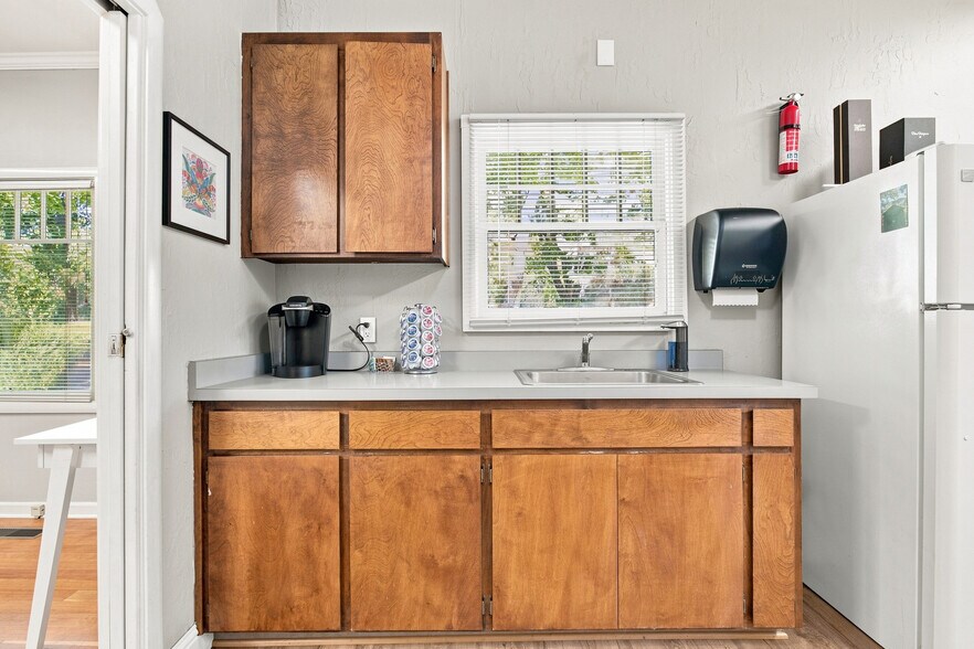 More Photos Of 1361 Esplanade Rd, Chico Office For Sale