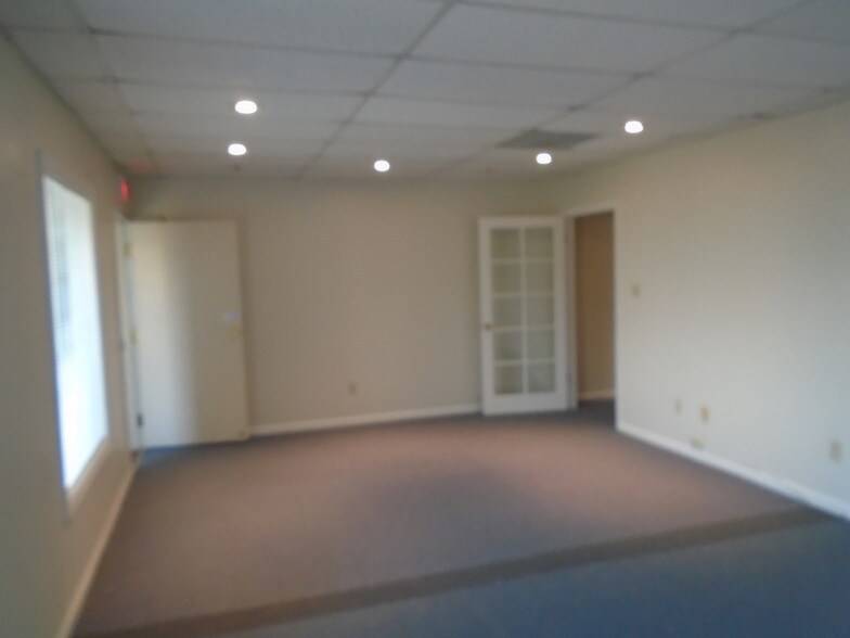 More Photos Of 1090 Adams St, Benicia Loft Creative Space For Lease