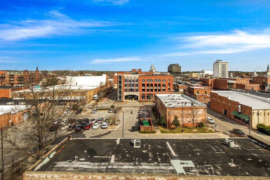 More Photos Of 230 Donaldson St, Fayetteville Office For Lease