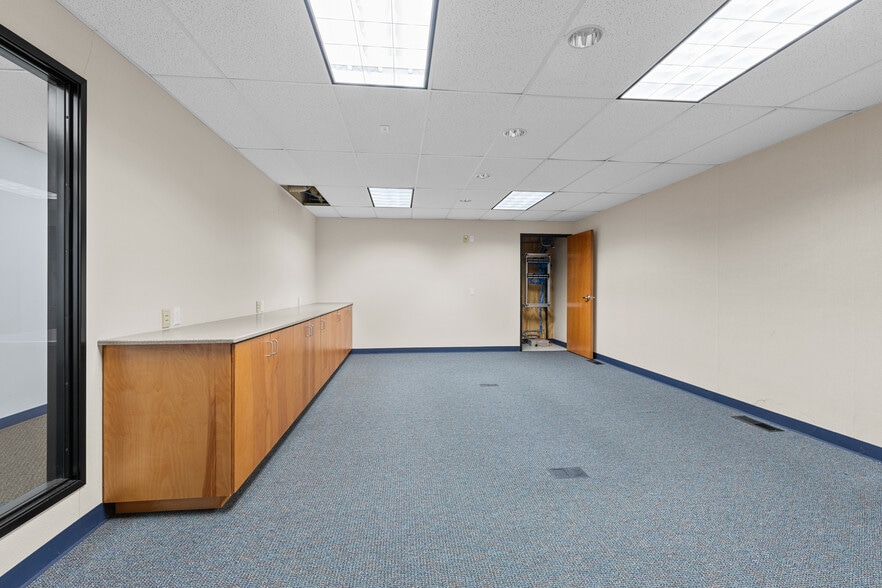 More Photos Of 2626 N St, Sacramento Medical For Sale