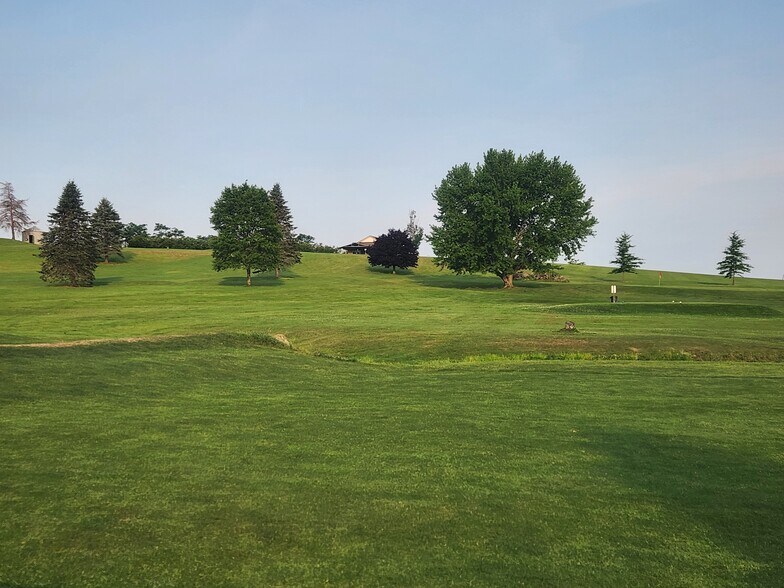 More Photos Of 7830 Knoyle Rd, Wattsburg Sports And Entertainment For Sale