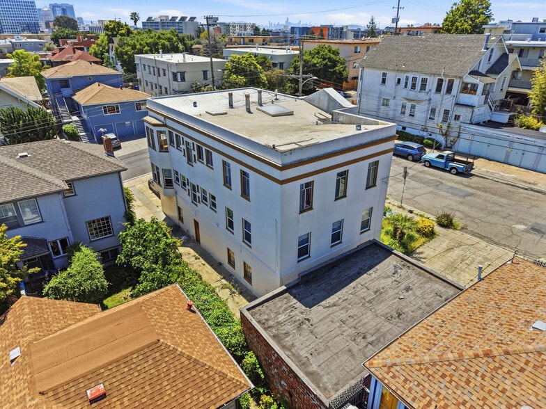 More Photos Of 304 Fairmount Ave, Oakland Apartments For Sale