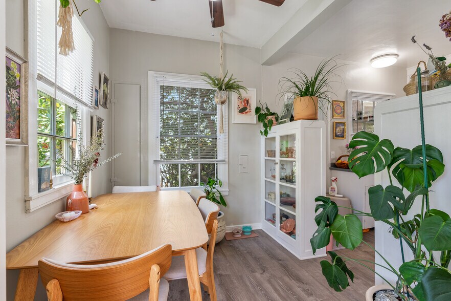 More Photos Of 646 Orange Grove Ave, South Pasadena Apartments For Sale