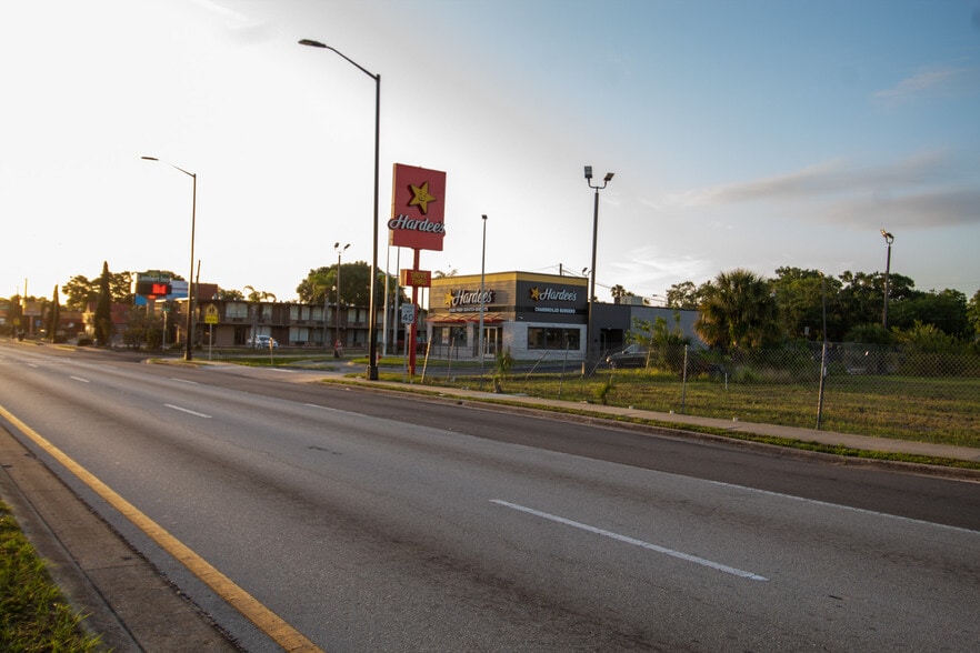 More Photos Of 504 W Vine St, Kissimmee Restaurant For Sale