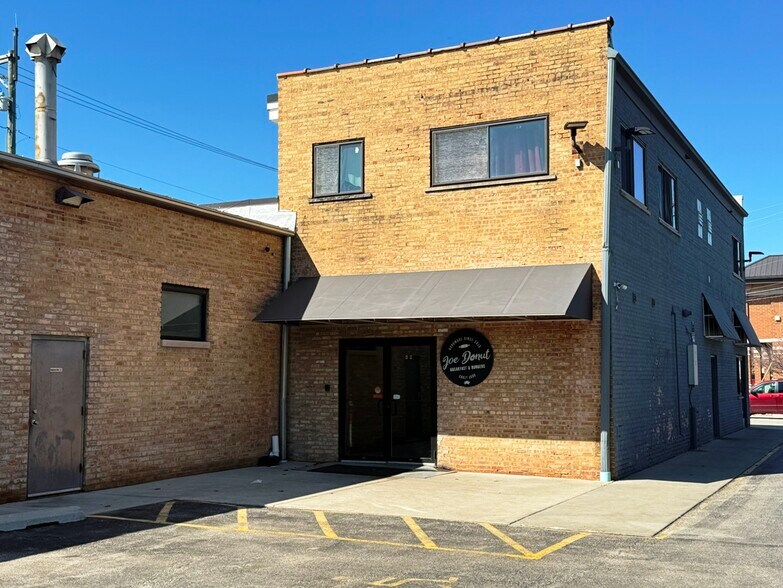 More Photos Of 6959 N Milwaukee Ave, Niles Warehouse For Sale