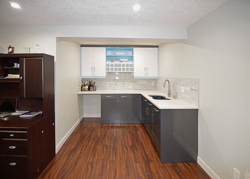 More Photos Of 9657 68A St NW, Edmonton Multifamily For Sale