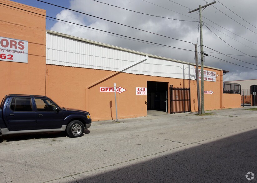 More Photos Of 1095 NW 23rd St, Miami Warehouse For Sale