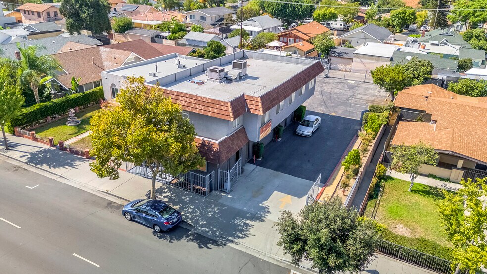 More Photos Of 439 N Maclay Ave, San Fernando Office For Sale