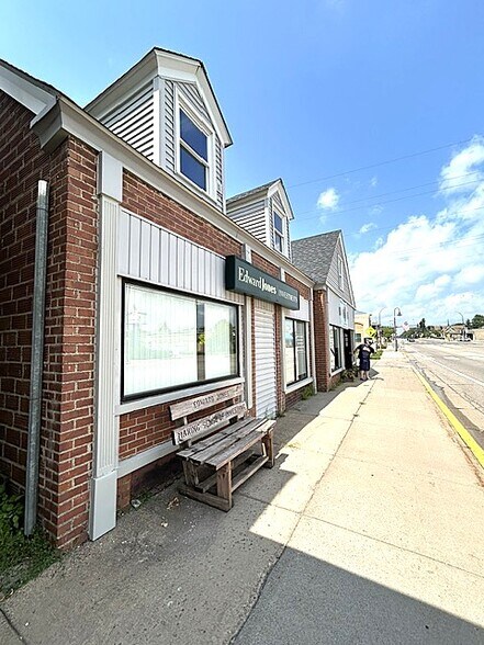 Primary Photo Of 2305 Commerce Blvd, Mound Office For Lease