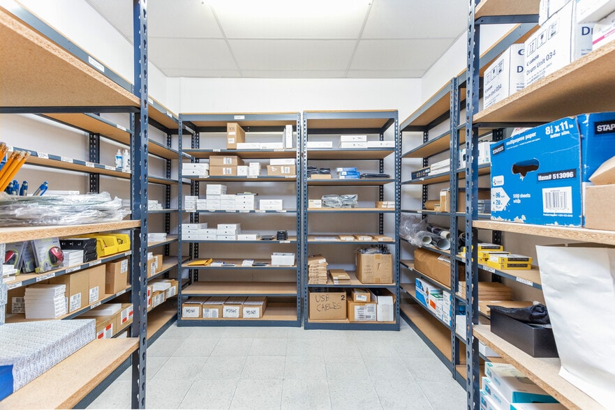 More Photos Of 2991-2995 E White Star Ave, Anaheim Warehouse For Sale