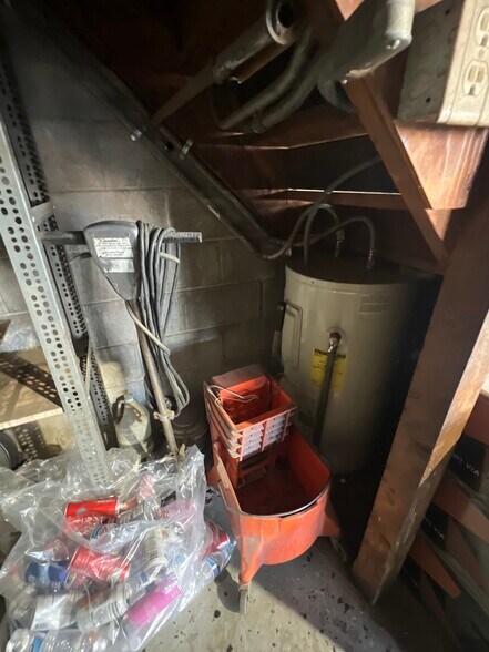 More Photos Of 1040 High St, Atwater Auto Repair For Lease