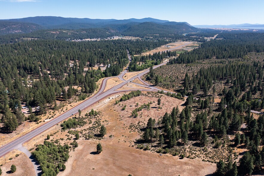 More Photos Of Hwy 97 @ Hwy 422, Chiloquin Land For Sale
