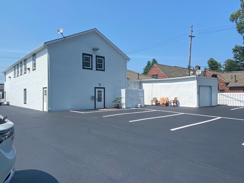 More Photos Of 7536-7540 Mentor Ave, Mentor Storefront Retail Office For Lease