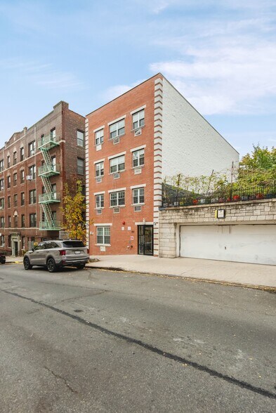 More Photos Of 253 E 206th St, Bronx Apartments For Sale