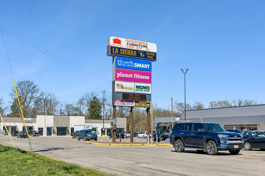 More Photos Of 4854-4894 Nolensville Pike, Nashville Unknown For Lease