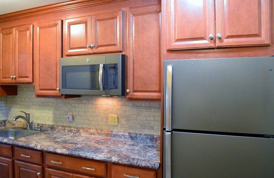 More Photos Of 85-89 Park Ave, Flemington Medical For Sale