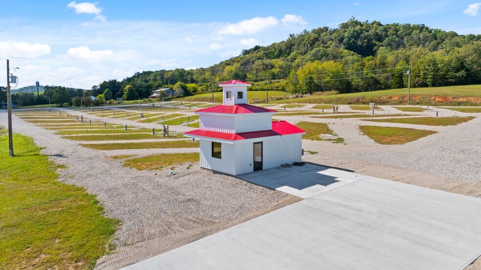 More Photos Of 610 Mammoth Cave St, Cave City Land For Sale
