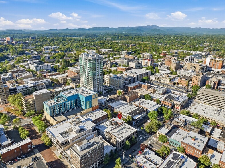 More Photos Of 32 Broadway St, Asheville Storefront Retail Residential For Sale