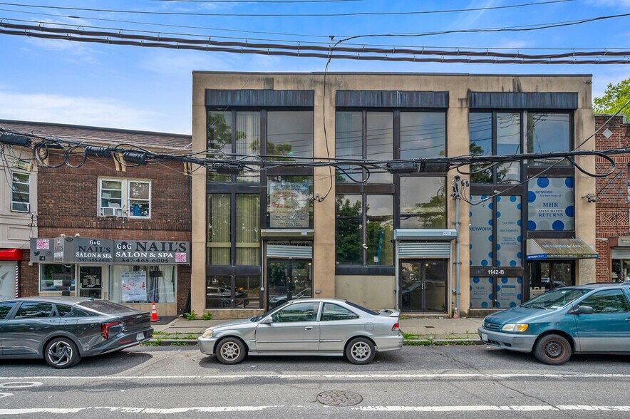 Primary Photo Of 1142A S Railroad Ave, Staten Island Office For Sale